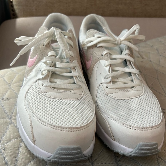 Nike Air Max Excee Women’s 10.5 LIKE NEW - Picture 5 of 5